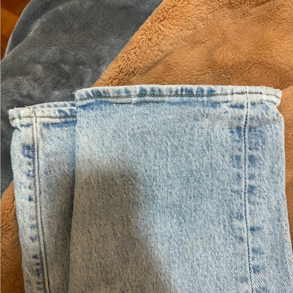 Levi's Premium Ribcage Straight Jeans - Light Blue - Picture 6 of 6